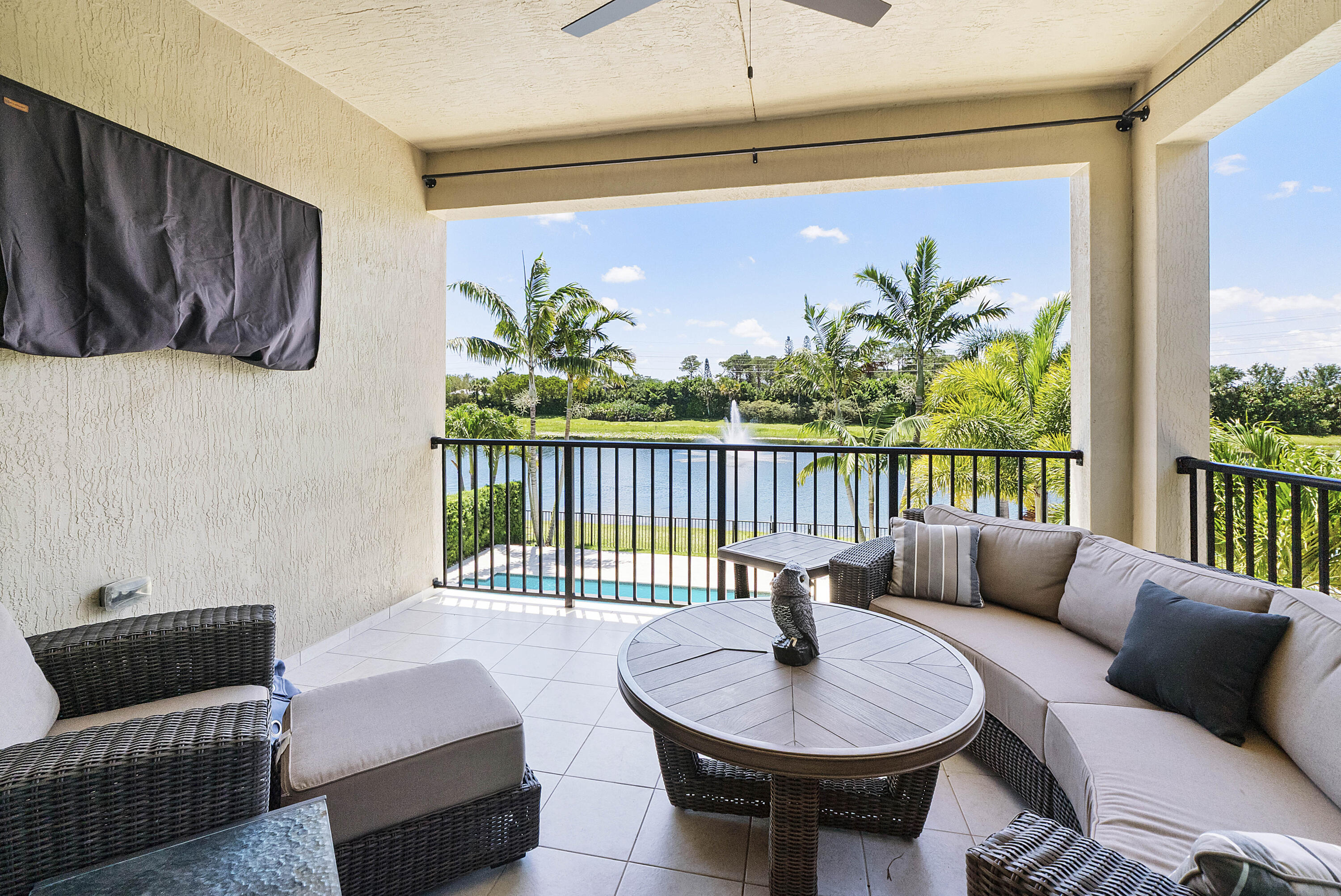 PALM MEADOWS ESTATES - Residential