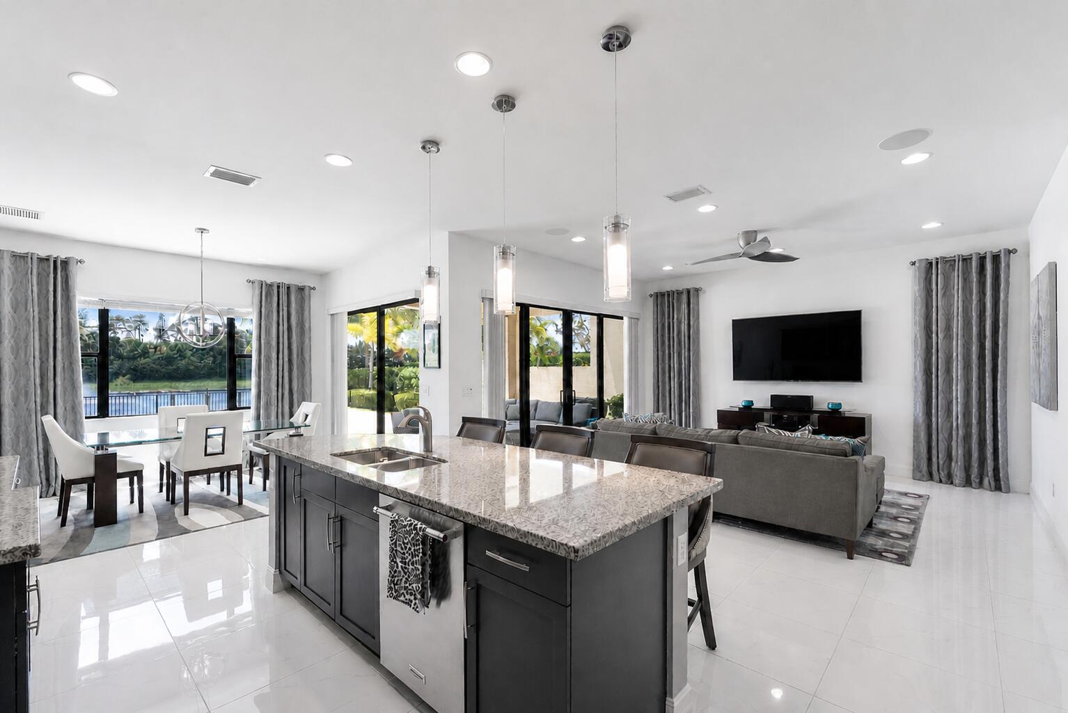 PALM MEADOWS ESTATES - Residential
