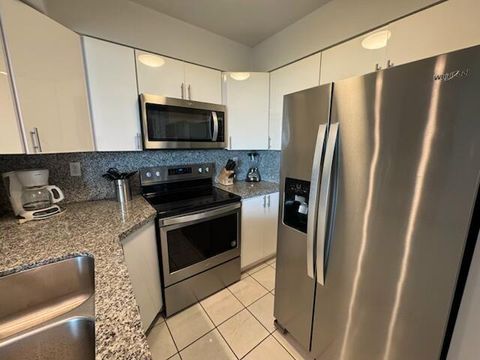 2075 SW 122nd Avenue 513 Miami FL 33175