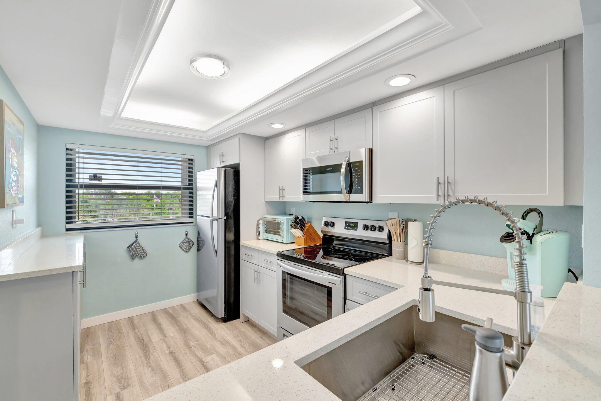 10310 S Ocean Drive 305