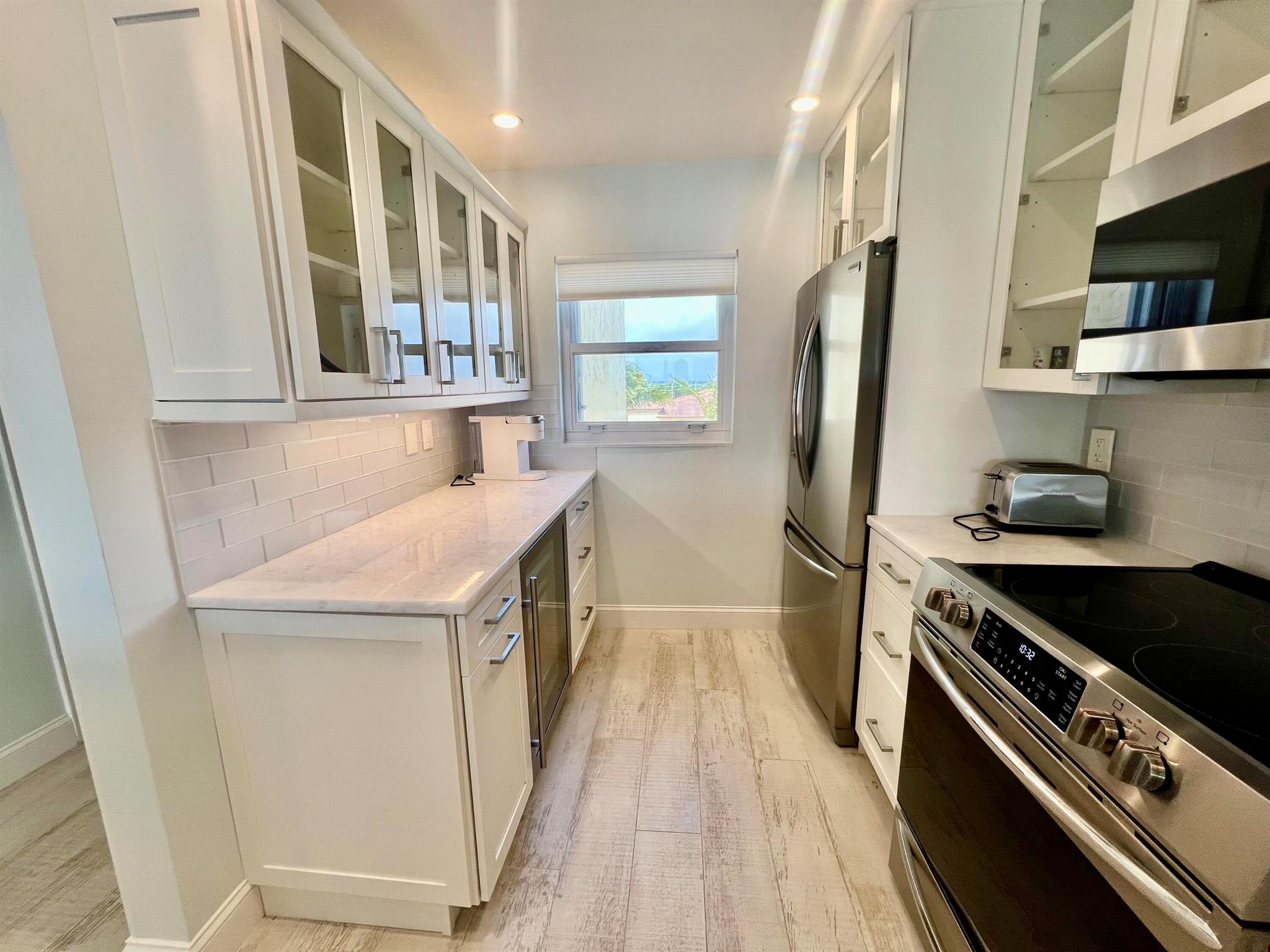 SAND DOLLAR VILLAS CONDOM - Residential Lease