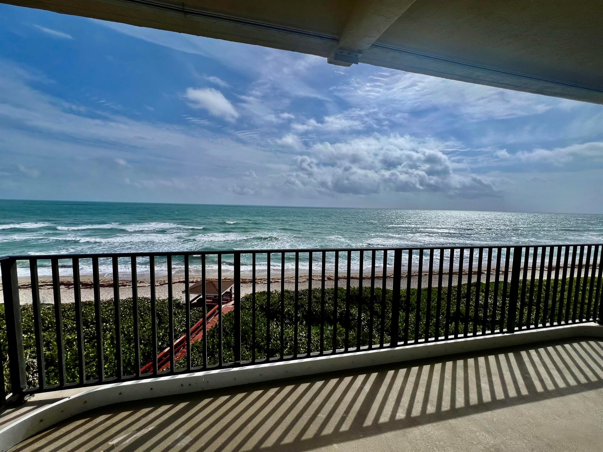 SAND DOLLAR VILLAS CONDOM - Residential Lease