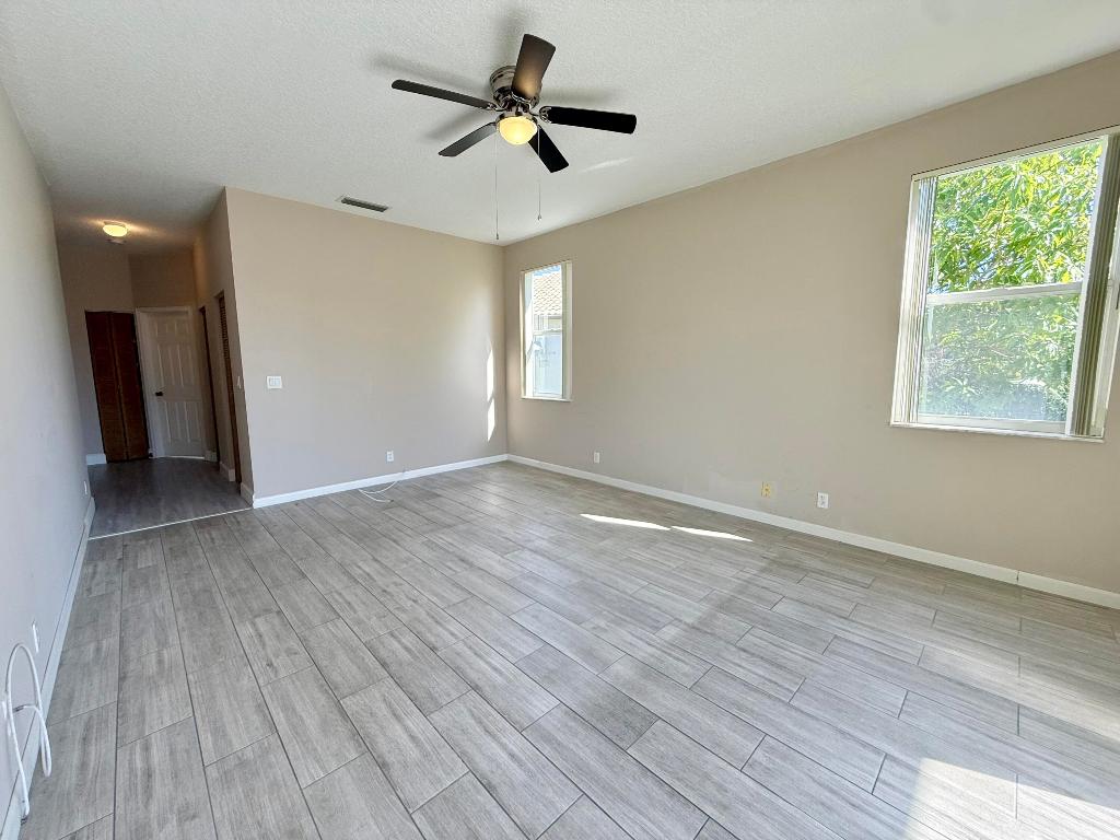 OLIVE TREE PAR 6B - Residential