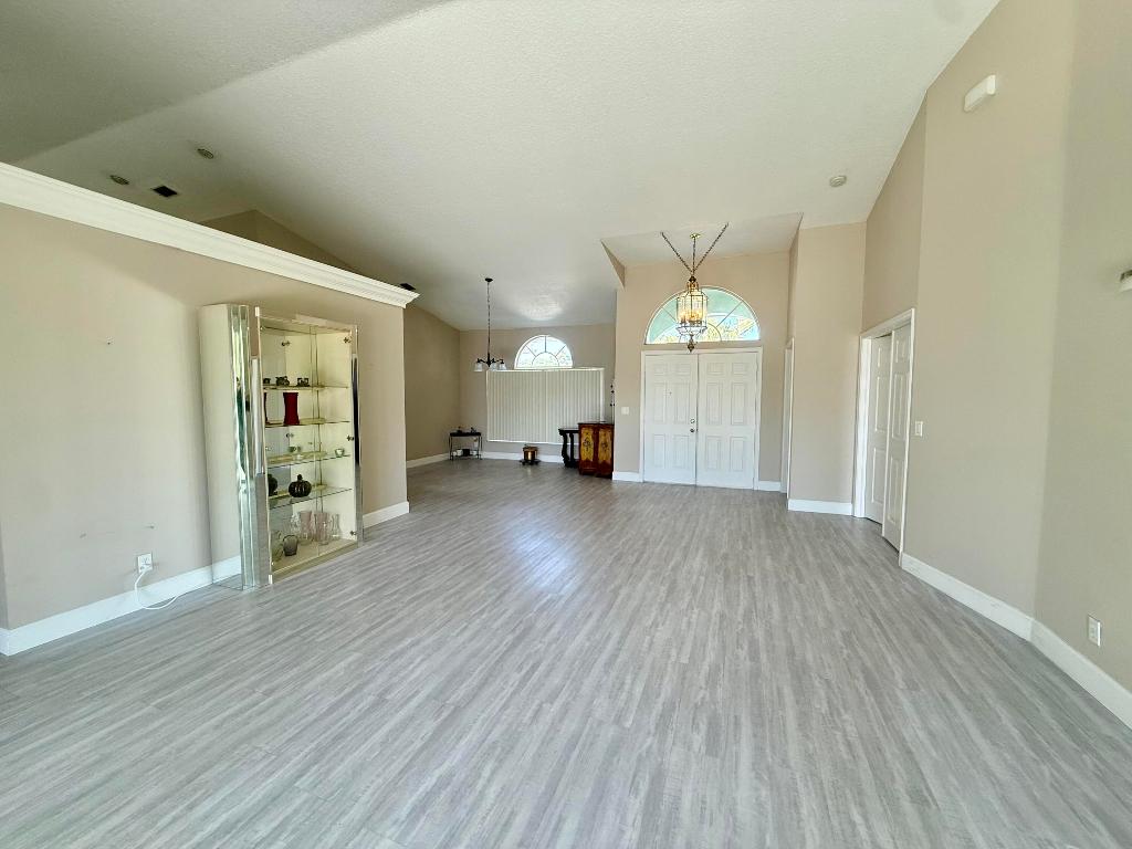 OLIVE TREE PAR 6B - Residential