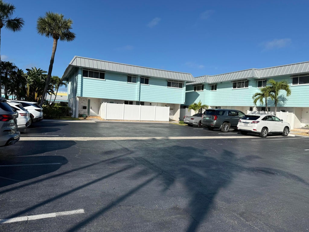 Photo of 426 SE 17TH Terrace #1B, Deerfield Beach, FL 33441 (MLS # B26075869)
