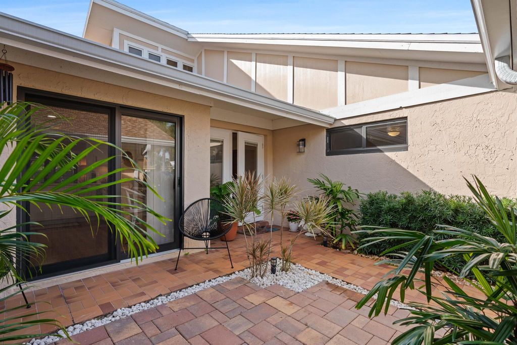 Photo of 3704 Cape Pointe Circle, Jupiter, FL 33477 (MLS # R10955513)