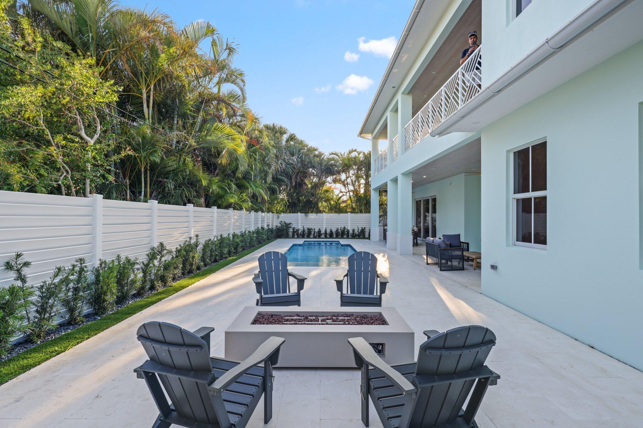 PALM BEACH ISLES 1 - Residential