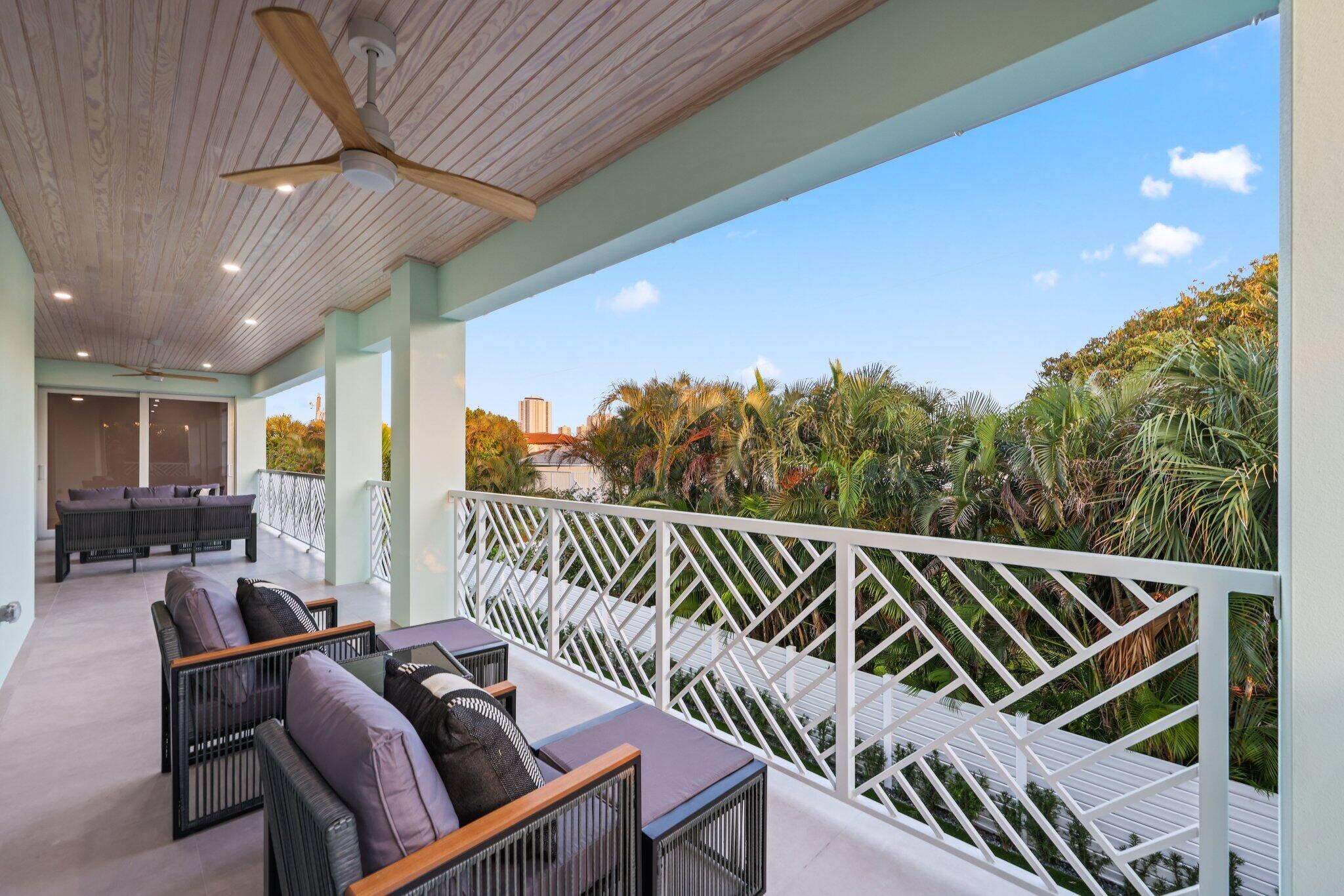 PALM BEACH ISLES 1 - Residential