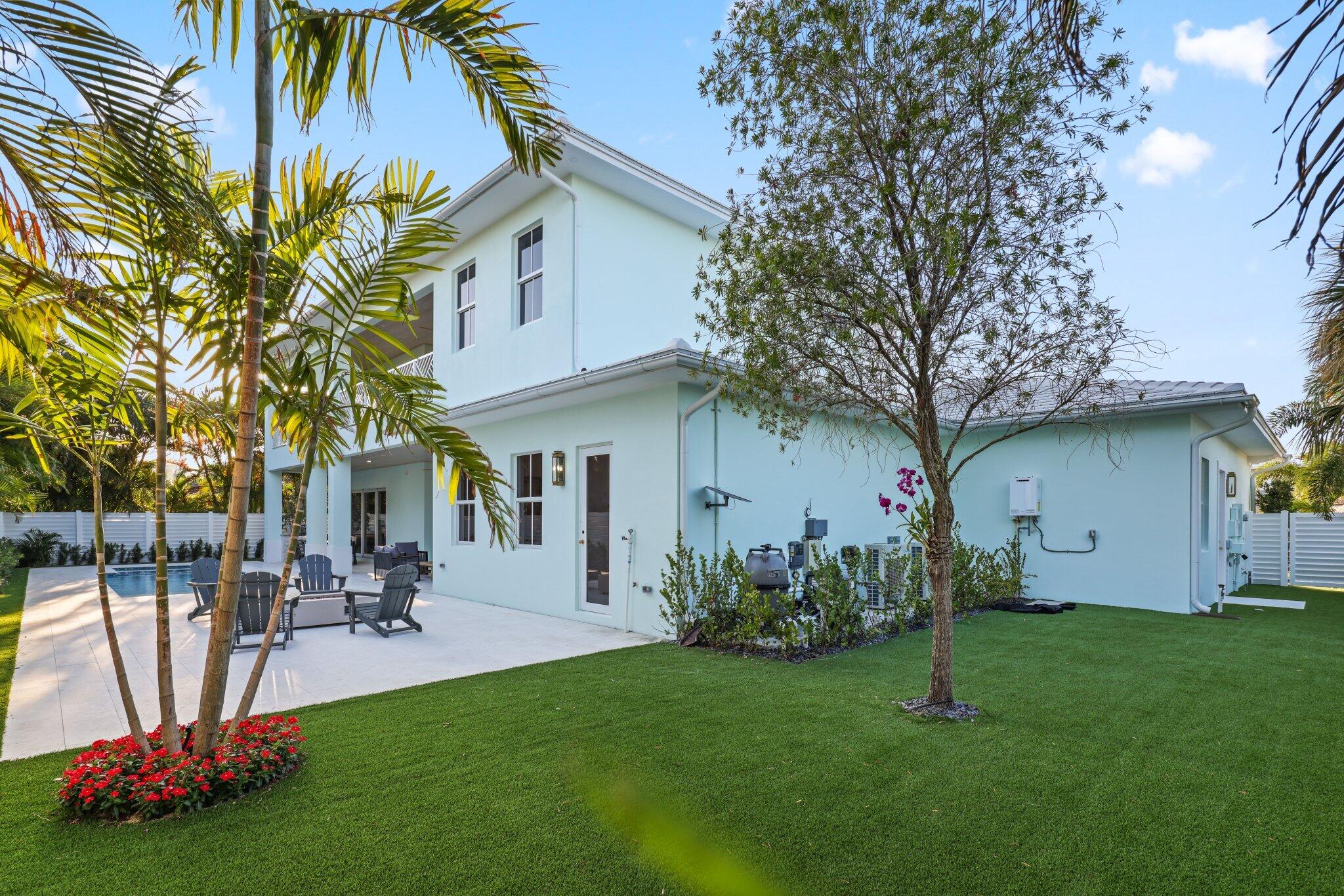 PALM BEACH ISLES 1 - Residential