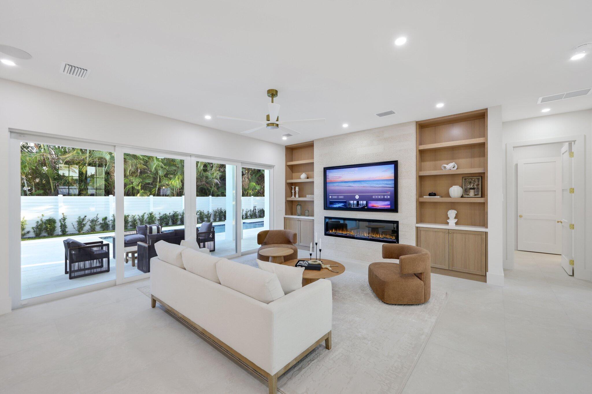 PALM BEACH ISLES 1 - Residential