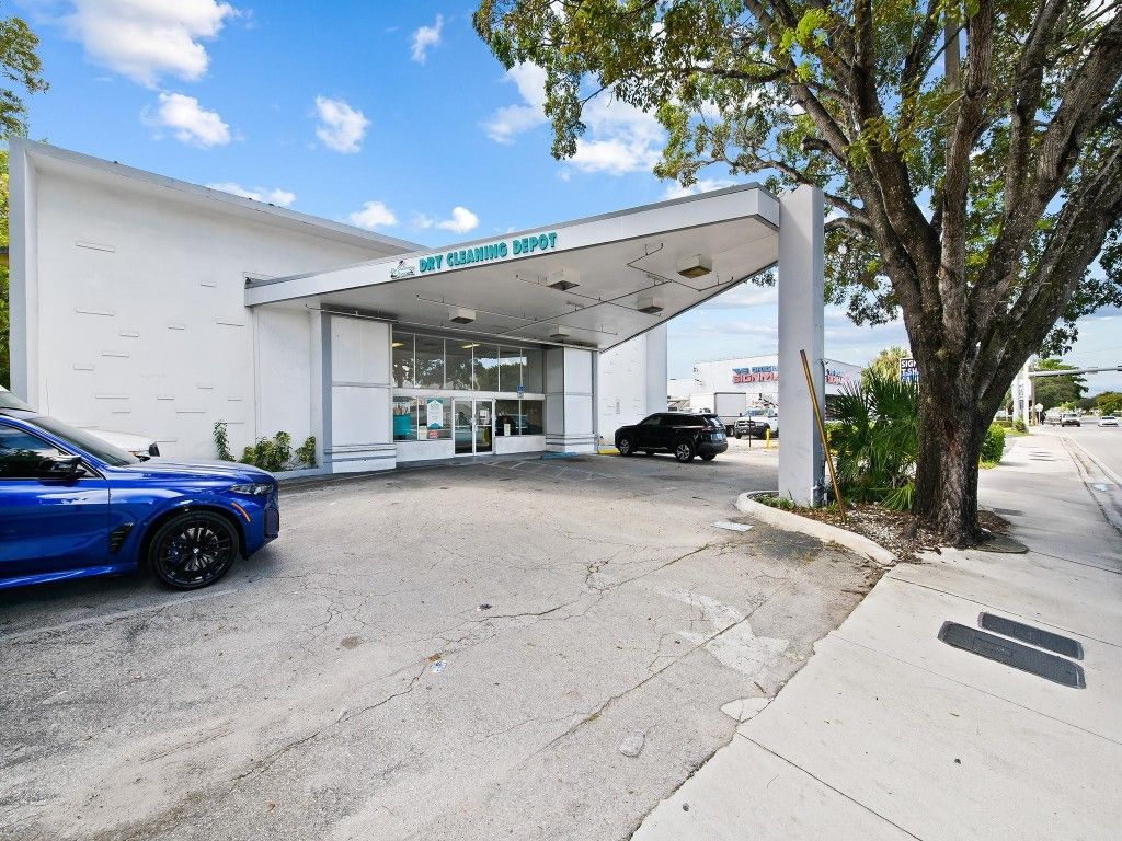 Photo of 3470 W Broward Boulevard, Fort Lauderdale, FL 33312 (MLS # F10535225)