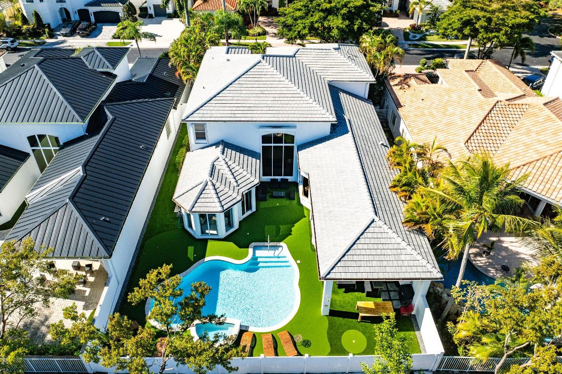 16048 Bristol Isle Way