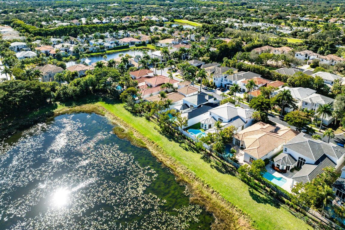 BRISTOL POINTE - Residential