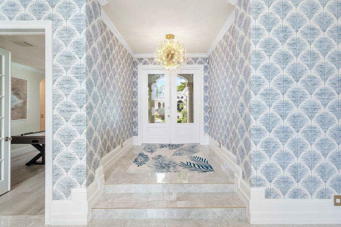 BRISTOL POINTE - Residential