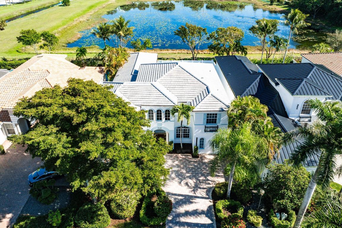 BRISTOL POINTE - Residential