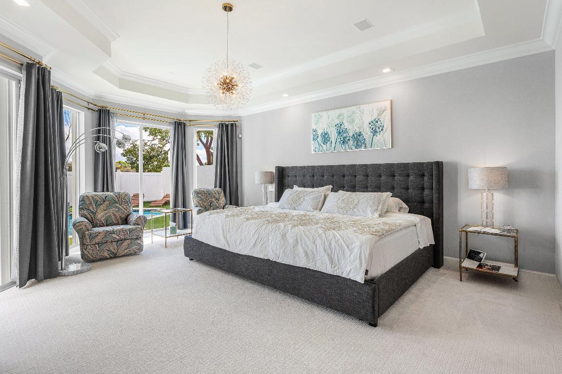 BRISTOL POINTE - Residential