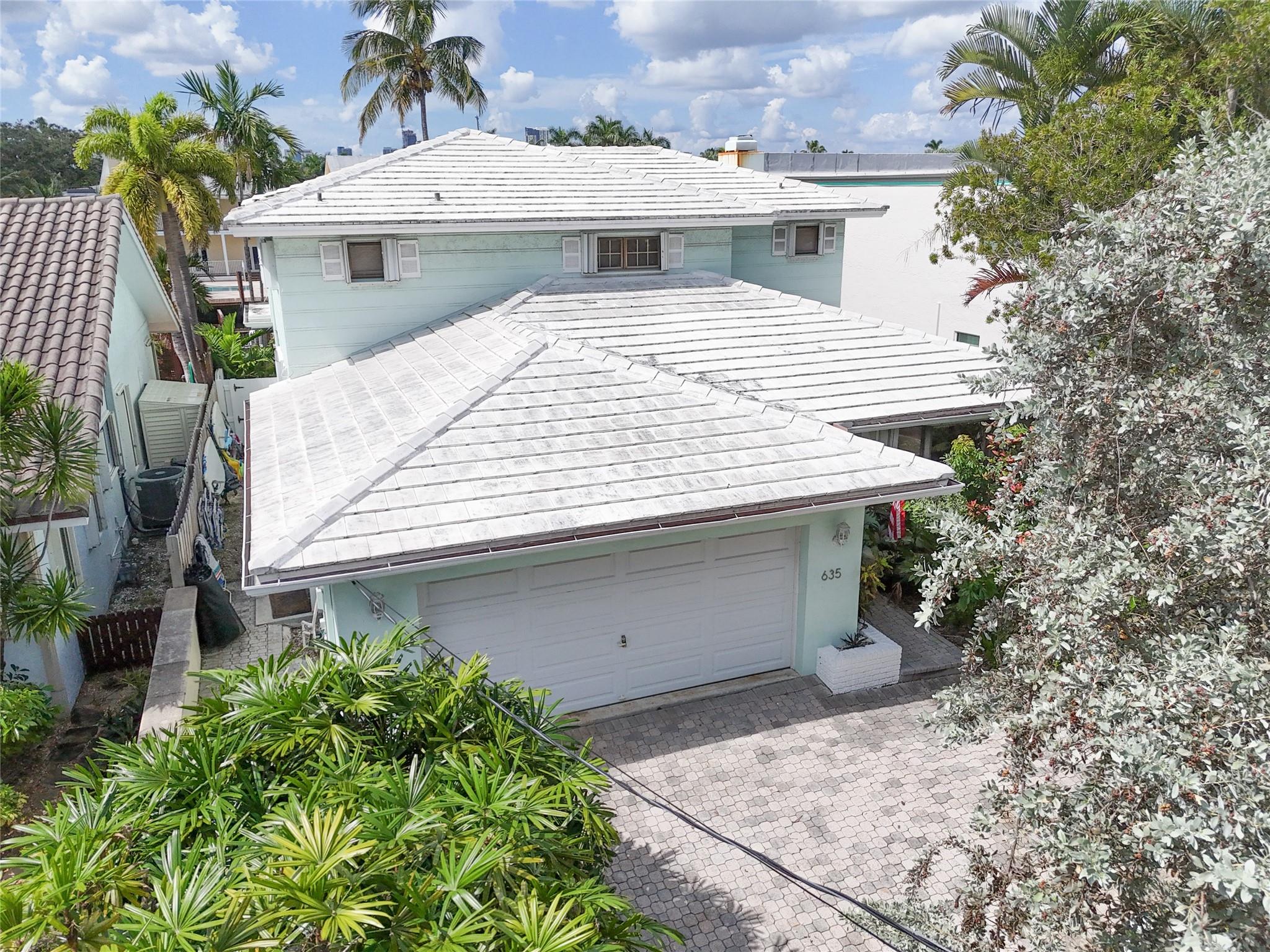 635 SE 25th Ave