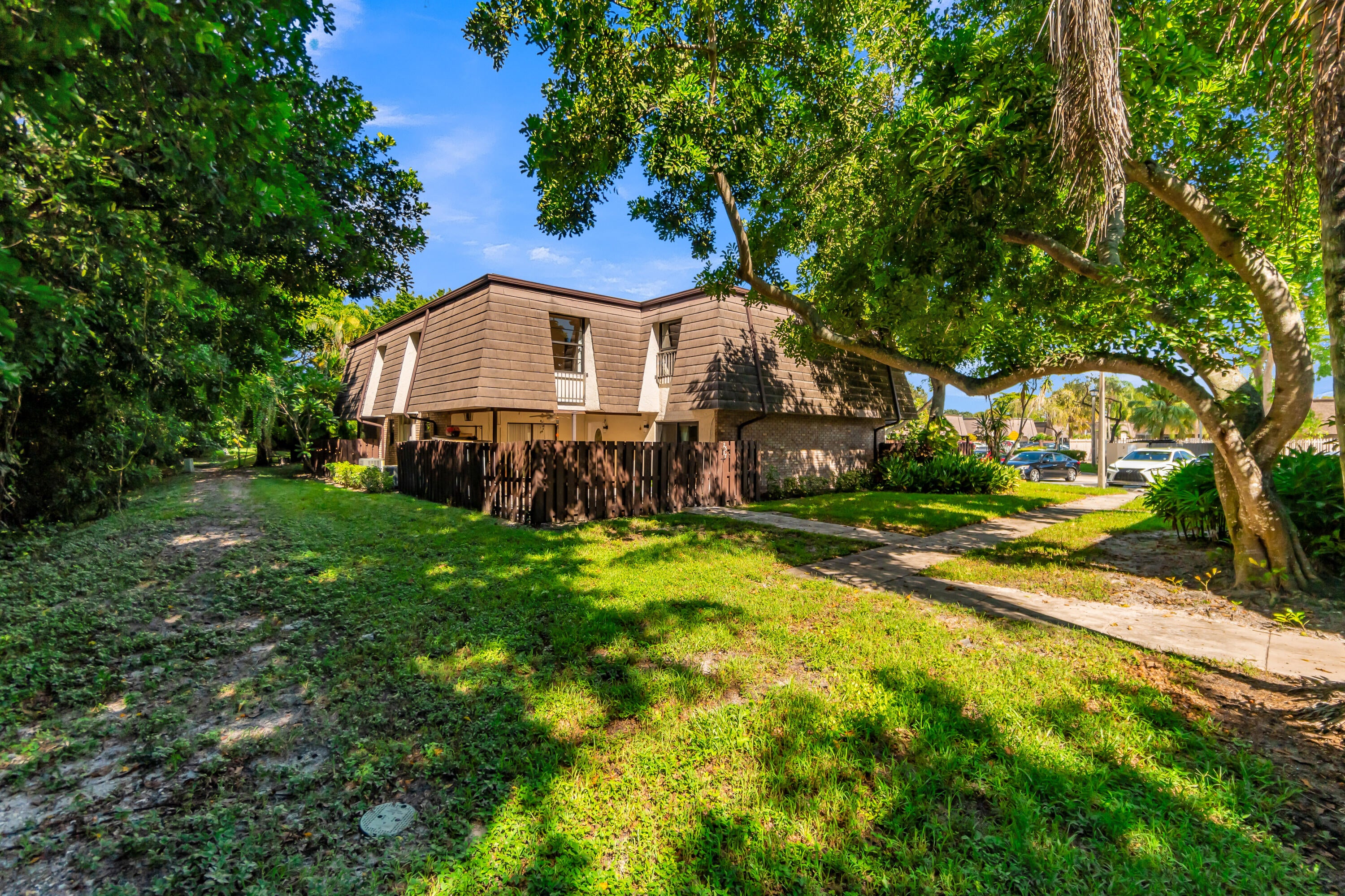 2517 NW 99th Avenue
