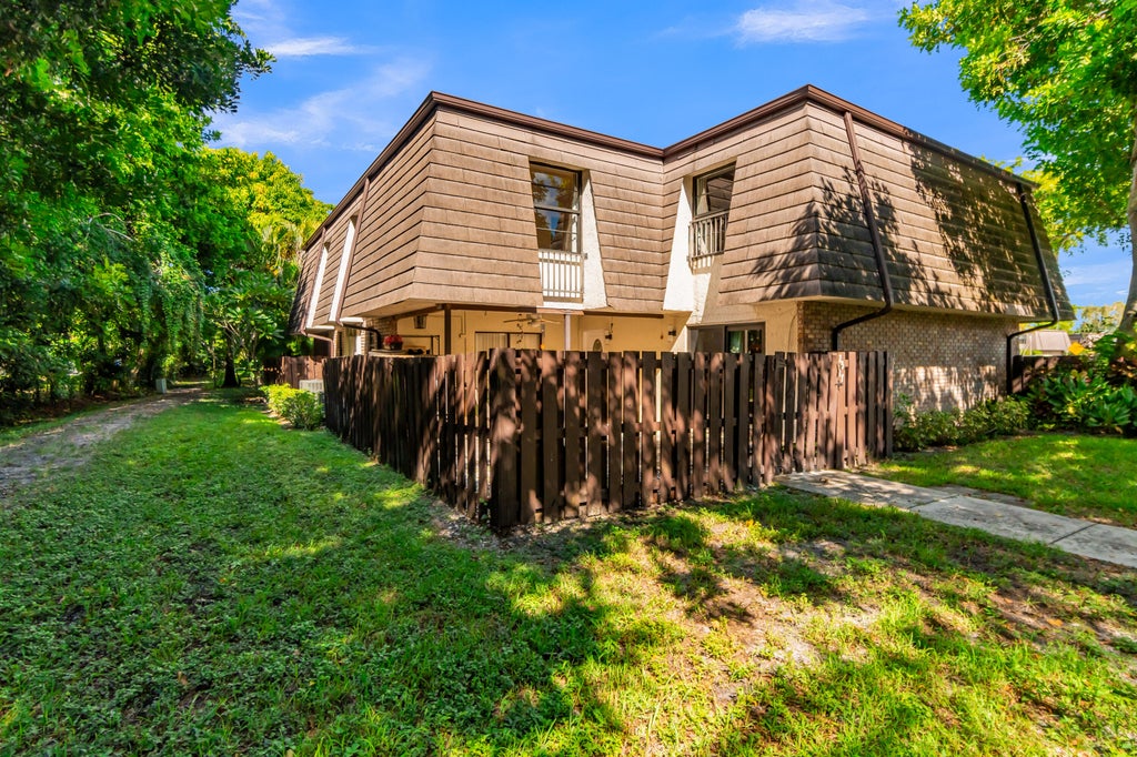 Photo of 2517 NW 99th Avenue, Coral Springs, FL 33065 (MLS # B26074463)