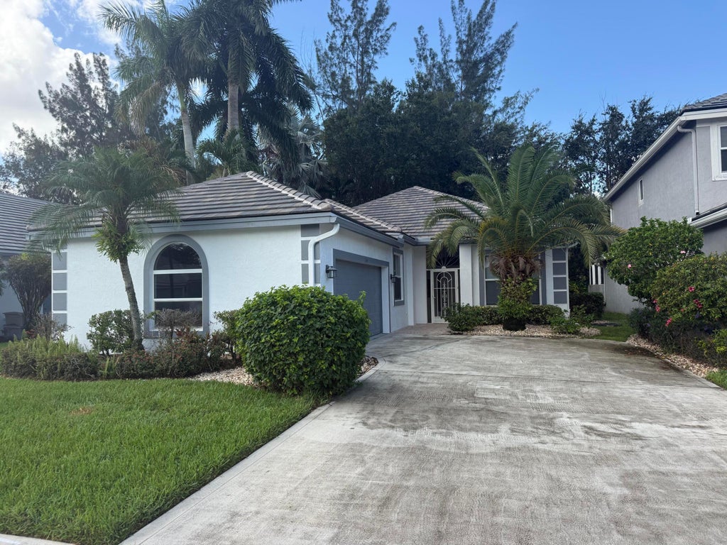 Photo of 7684 DOUBLETON Drive, Delray Beach, FL 33446 (MLS # B26056586)