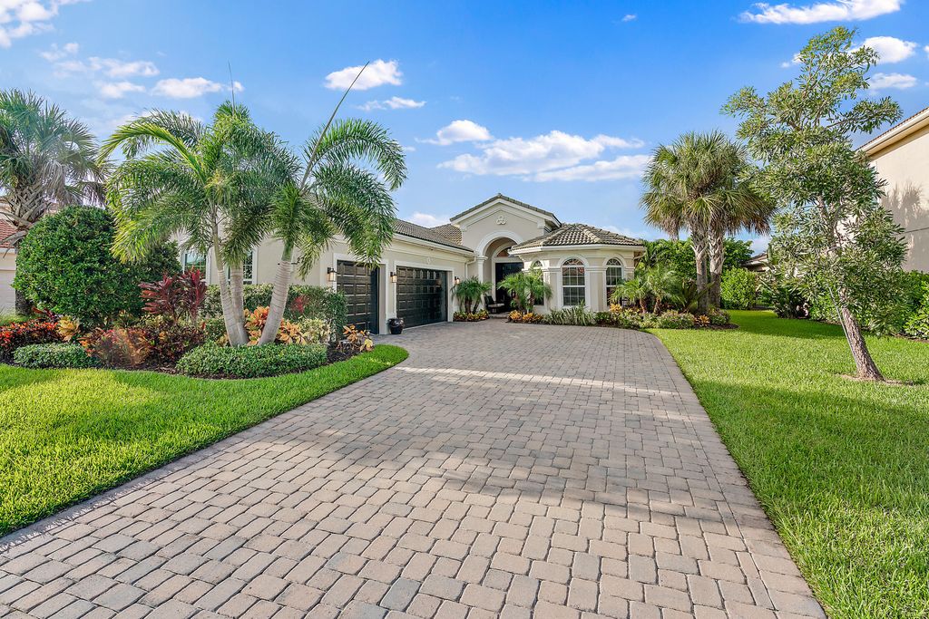 Photo of 279 Carina Drive, Jupiter, FL 33478 (MLS # R11155717)