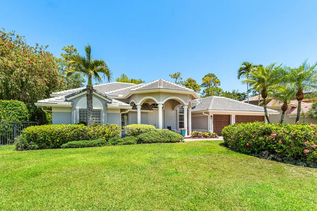 Photo of 582 Cypress Green Circle, Wellington, FL 33414 (MLS # R11086556)