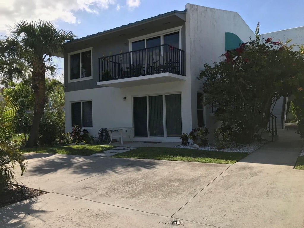 Photo of 1180 Carlton Court Ct #A, Fort Pierce, FL 34950 (MLS # R10813607)