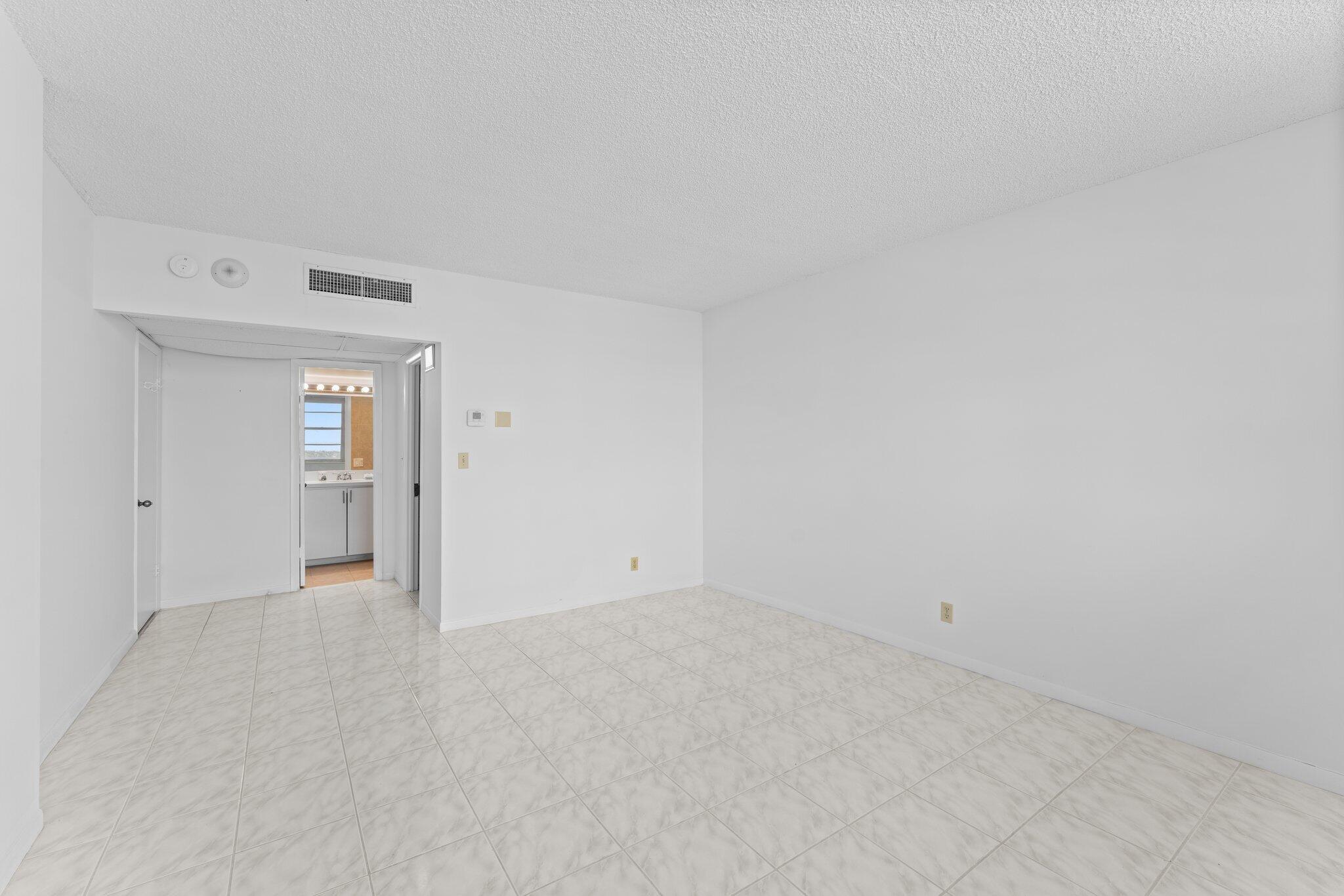 PATRICIAN CONDO - Residential