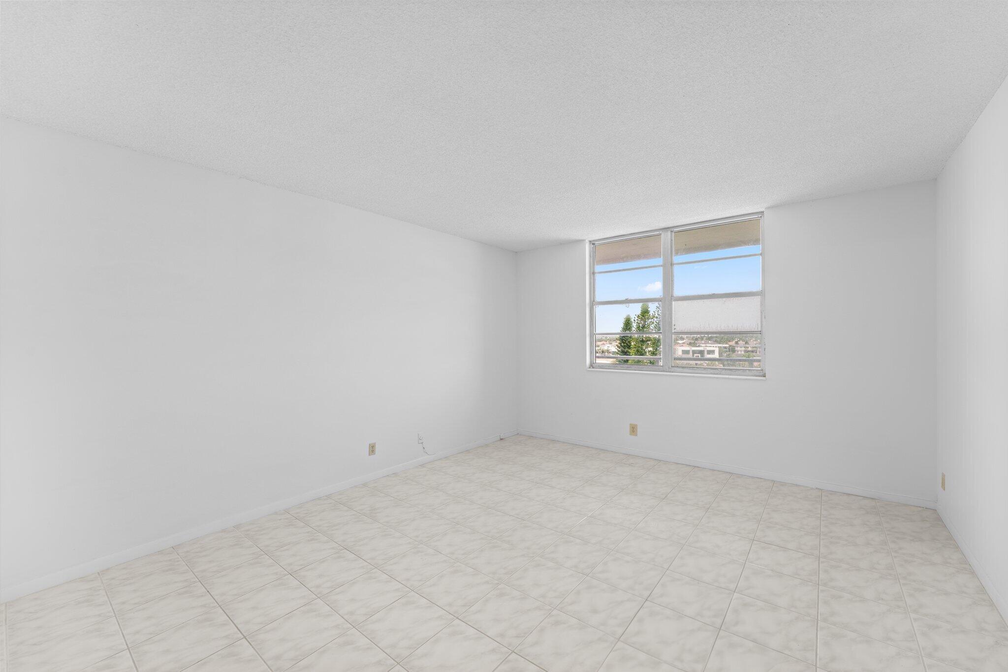 PATRICIAN CONDO - Residential
