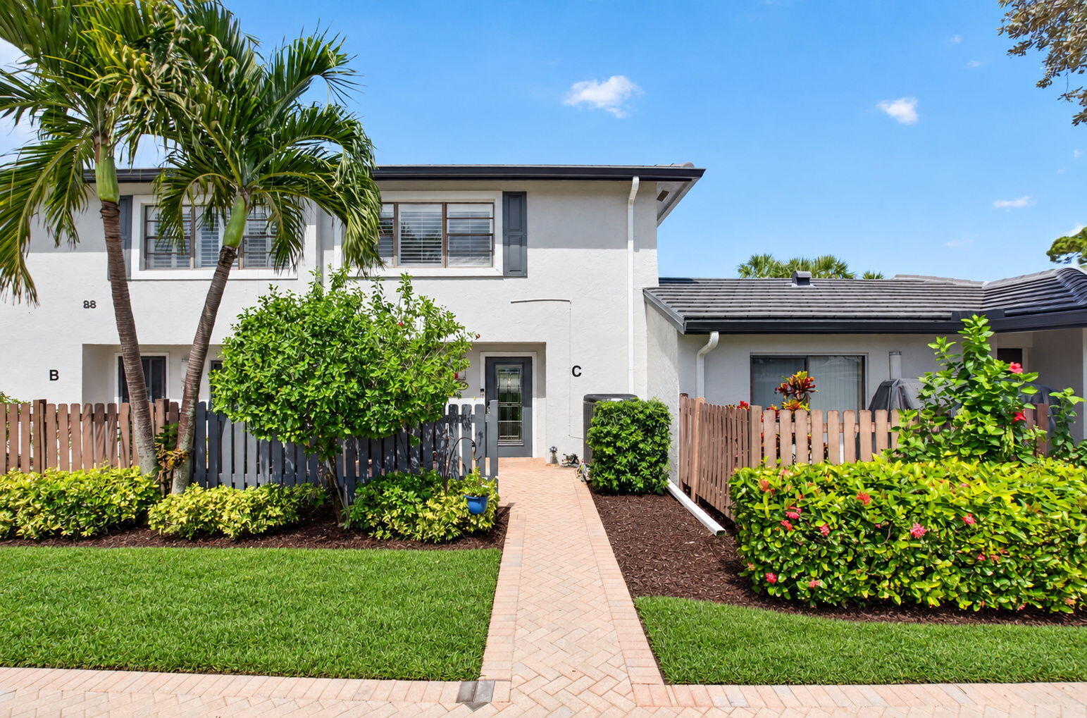 28 Southport Lane C