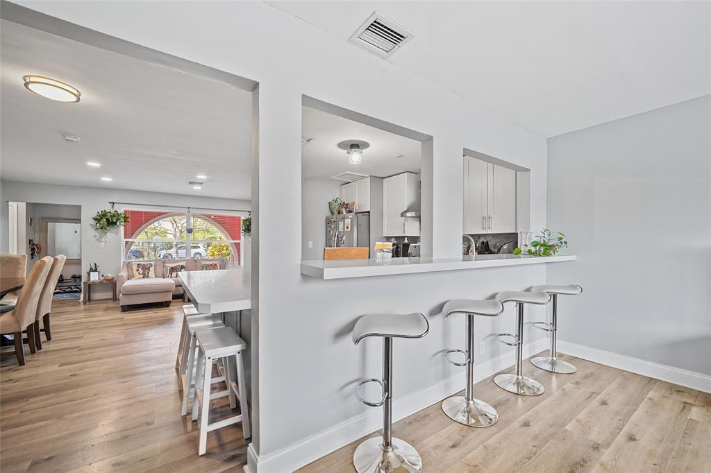 MIRROR LAKE ESTATES - Residential