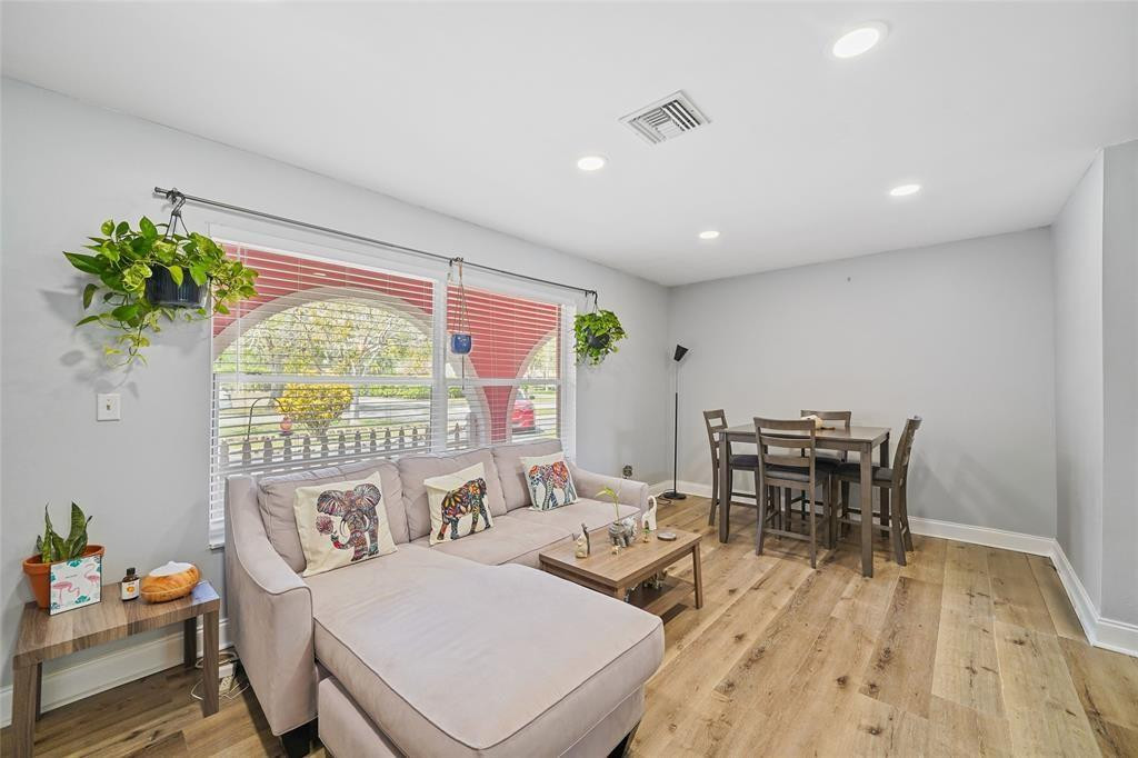 MIRROR LAKE ESTATES - Residential