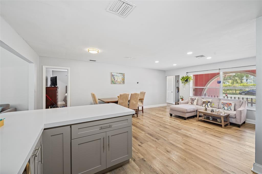 MIRROR LAKE ESTATES - Residential