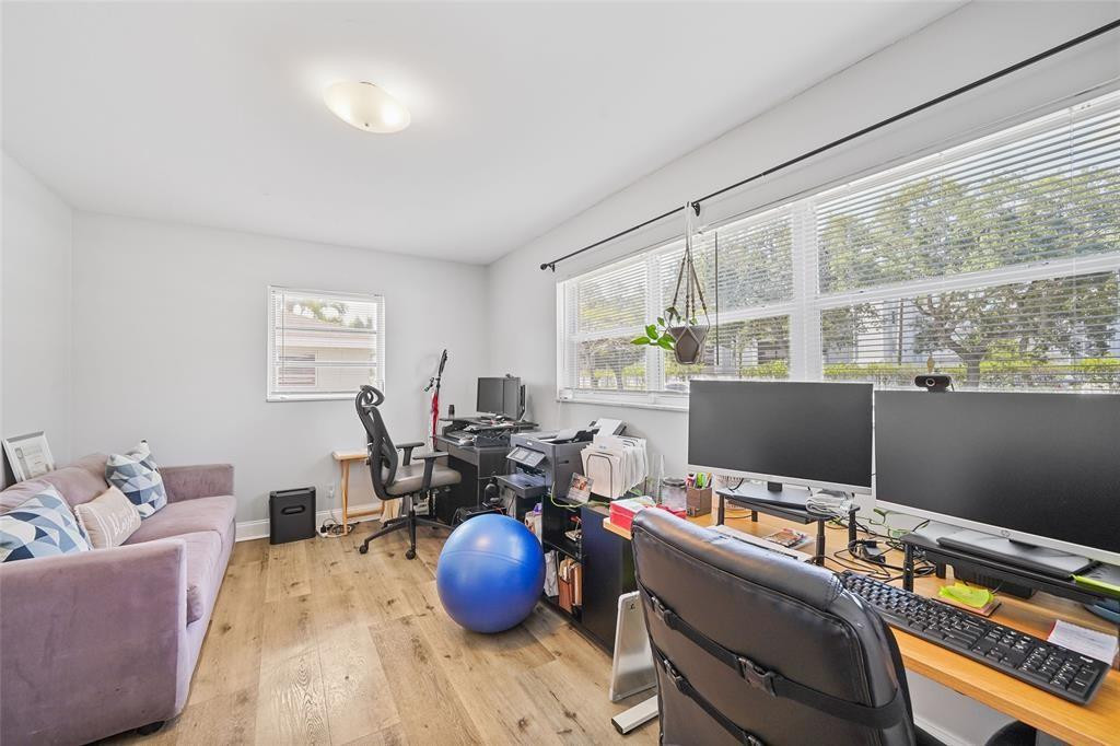 MIRROR LAKE ESTATES - Residential