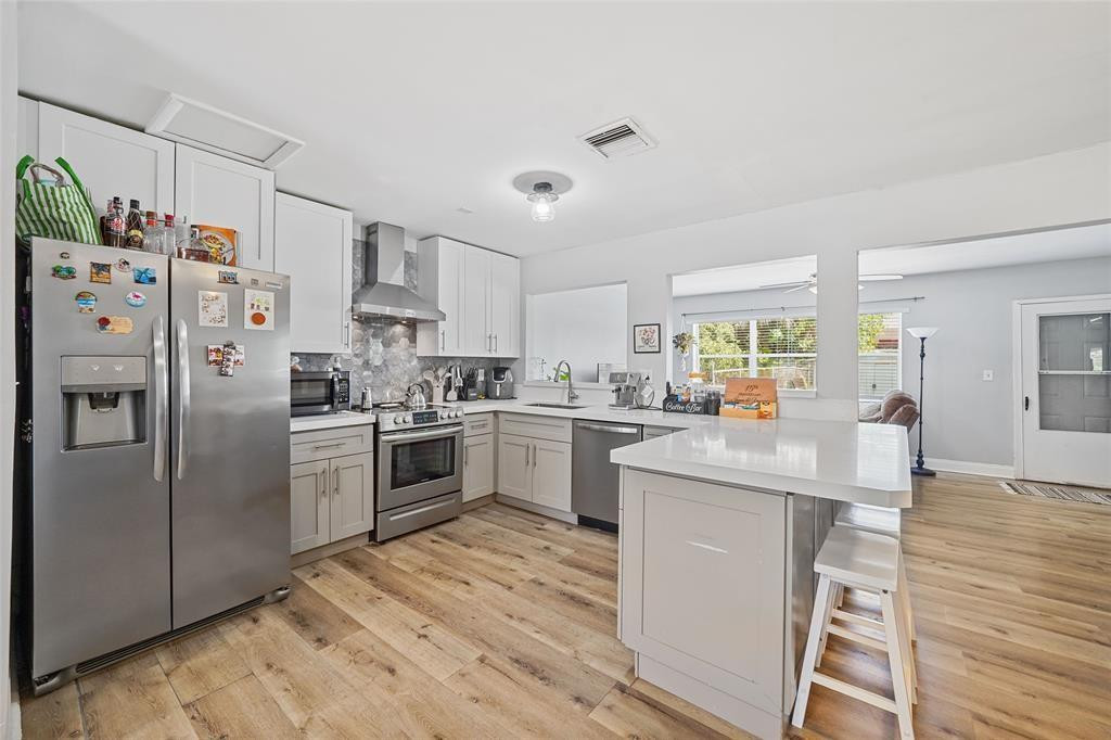 MIRROR LAKE ESTATES - Residential