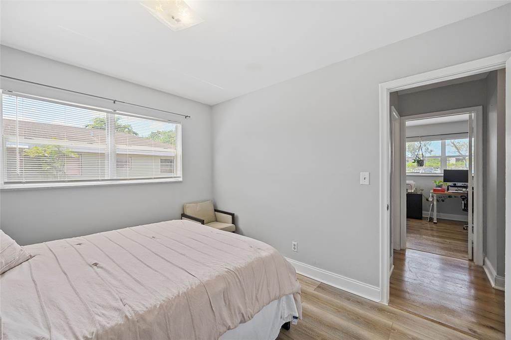 MIRROR LAKE ESTATES - Residential