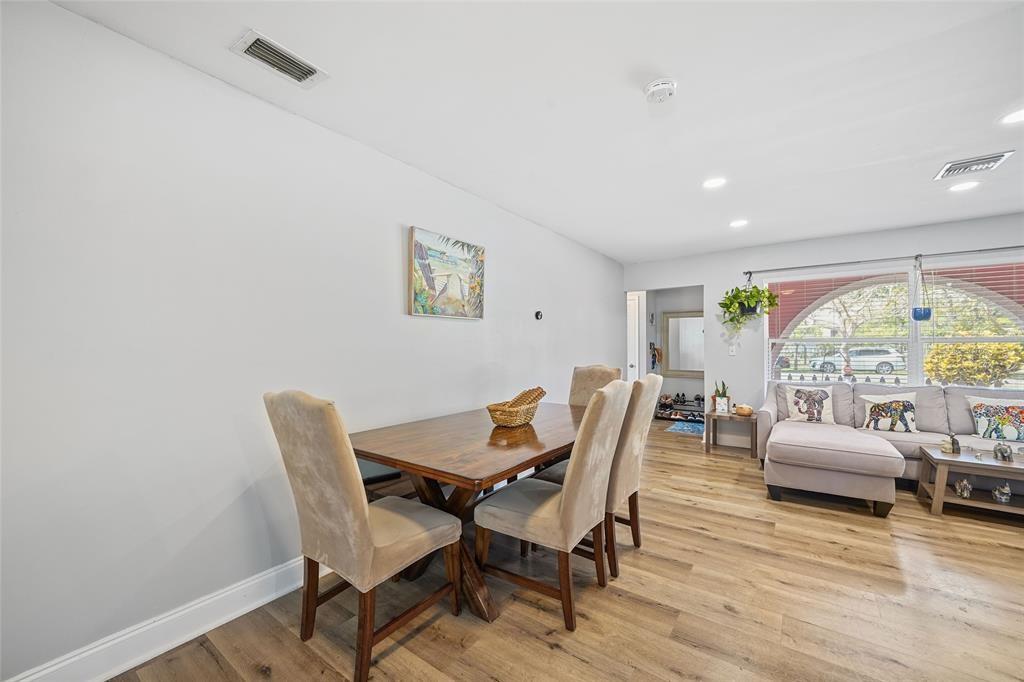 MIRROR LAKE ESTATES - Residential