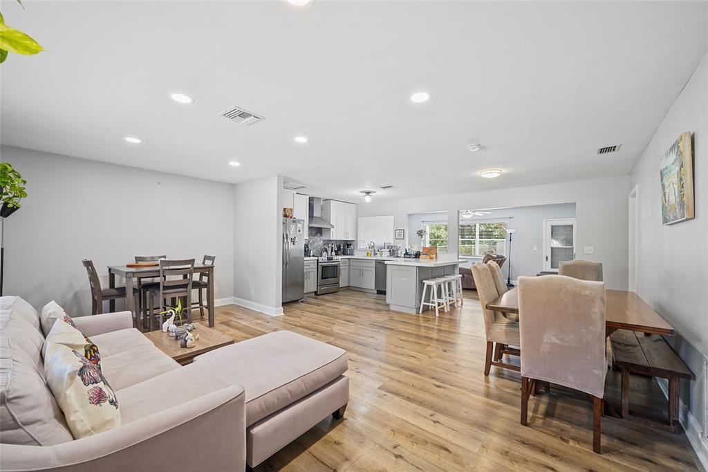 MIRROR LAKE ESTATES - Residential