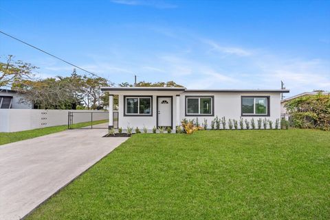 5737 Honeysuckle Drive West Palm Beach FL 33415