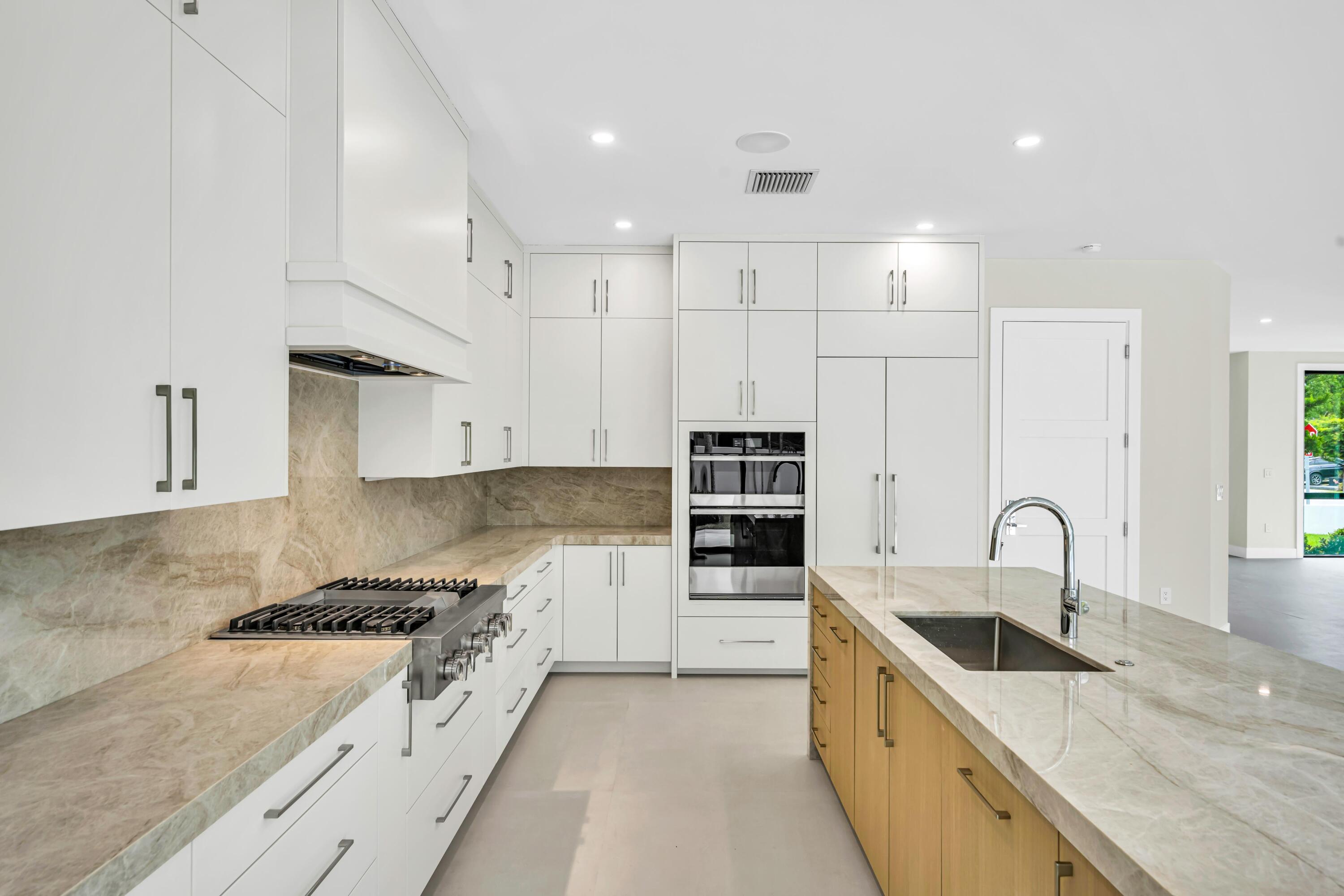 445 NE 11th Ave, Fort Lauderdale, FL, 33301, USA, 4 Bedrooms Bedrooms, ,5 BathroomsBathrooms,Residential,Active,445 NE 11th Ave,F10476701