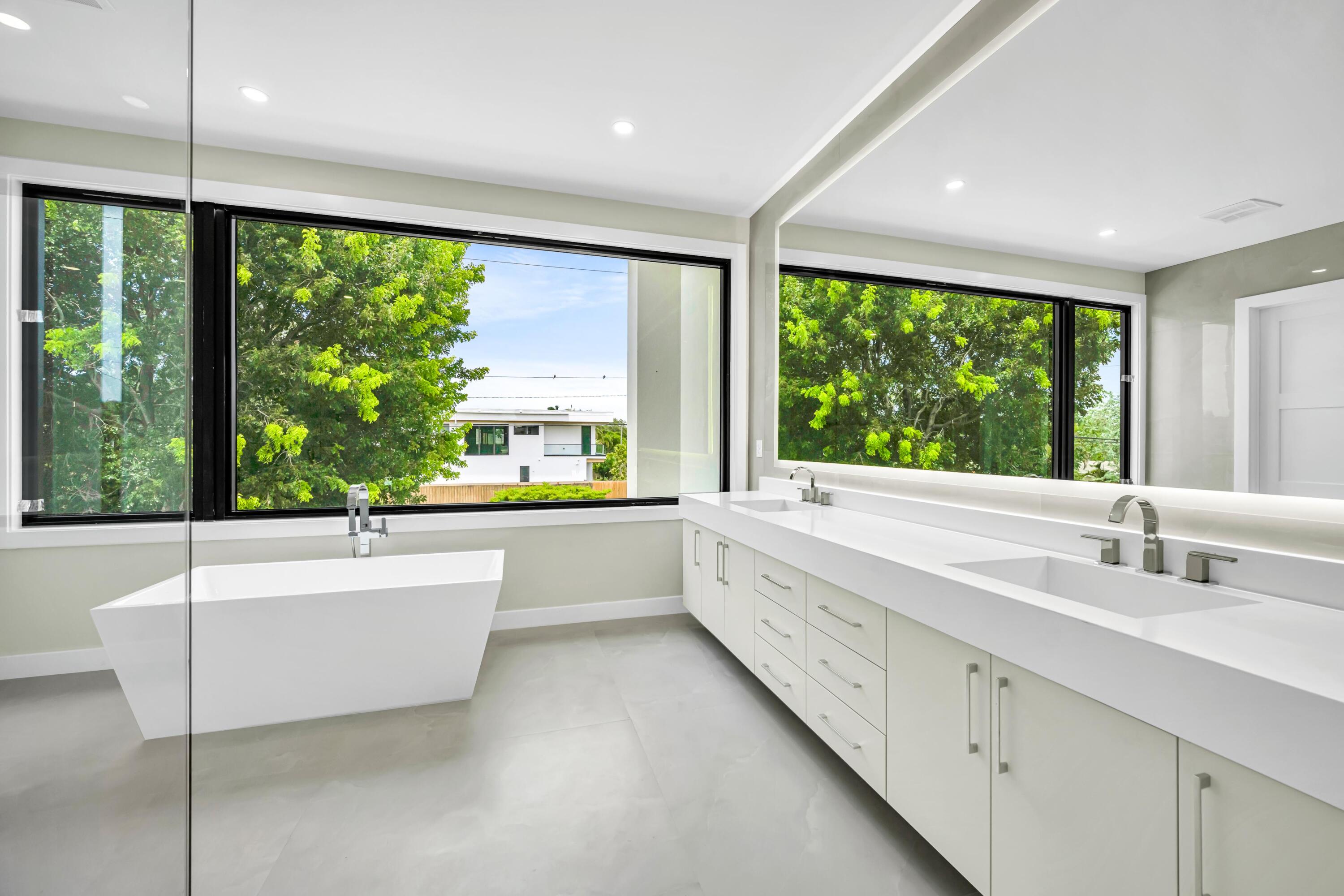 445 NE 11th Ave, Fort Lauderdale, FL, 33301, USA, 4 Bedrooms Bedrooms, ,5 BathroomsBathrooms,Residential,Active,445 NE 11th Ave,F10476701
