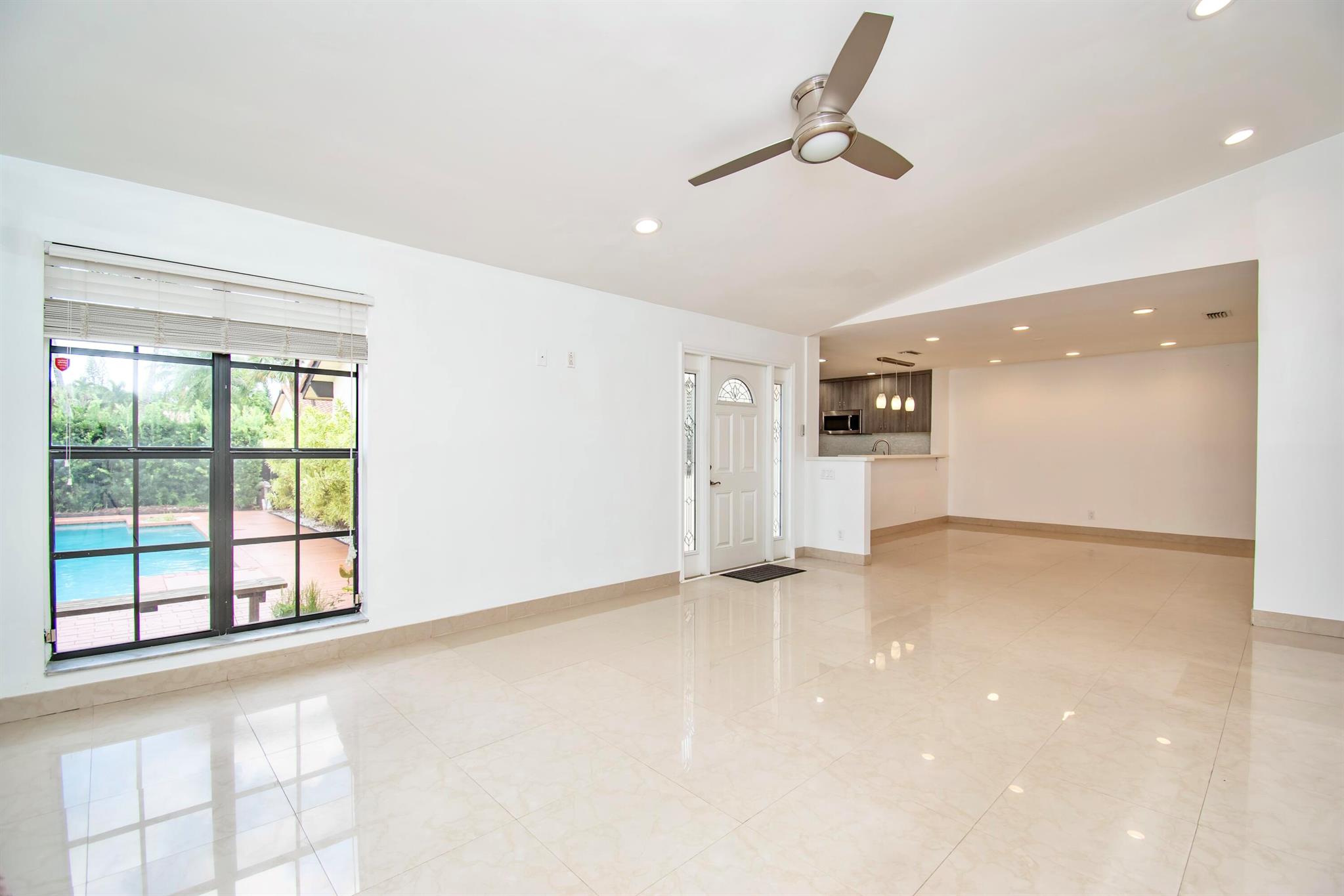 SAN SIMEON - Residential Lease