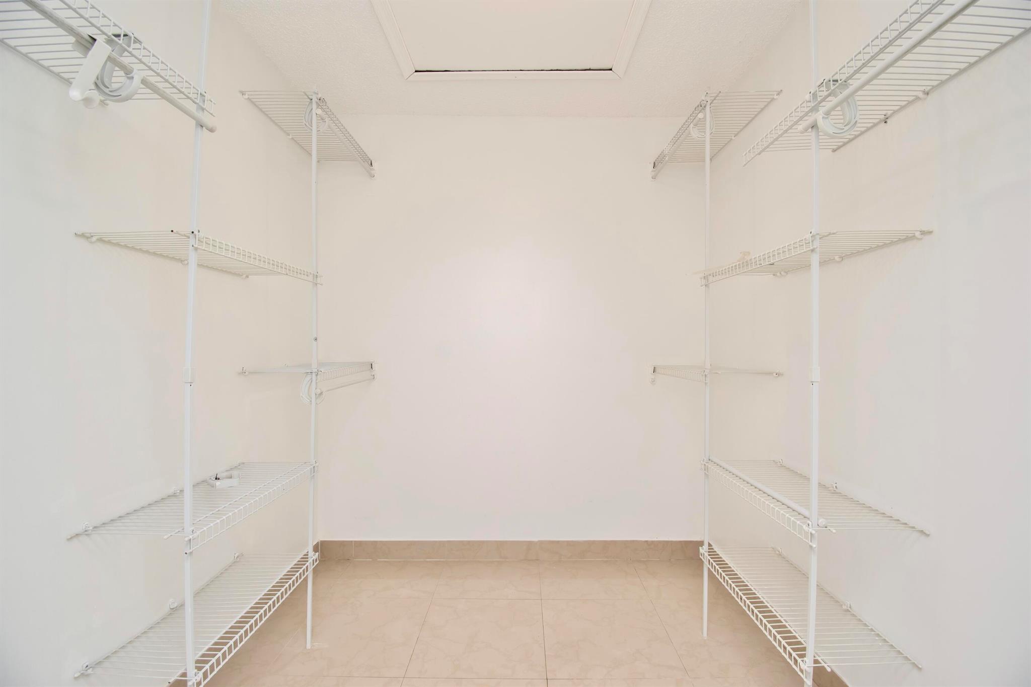 SAN SIMEON - Residential Lease