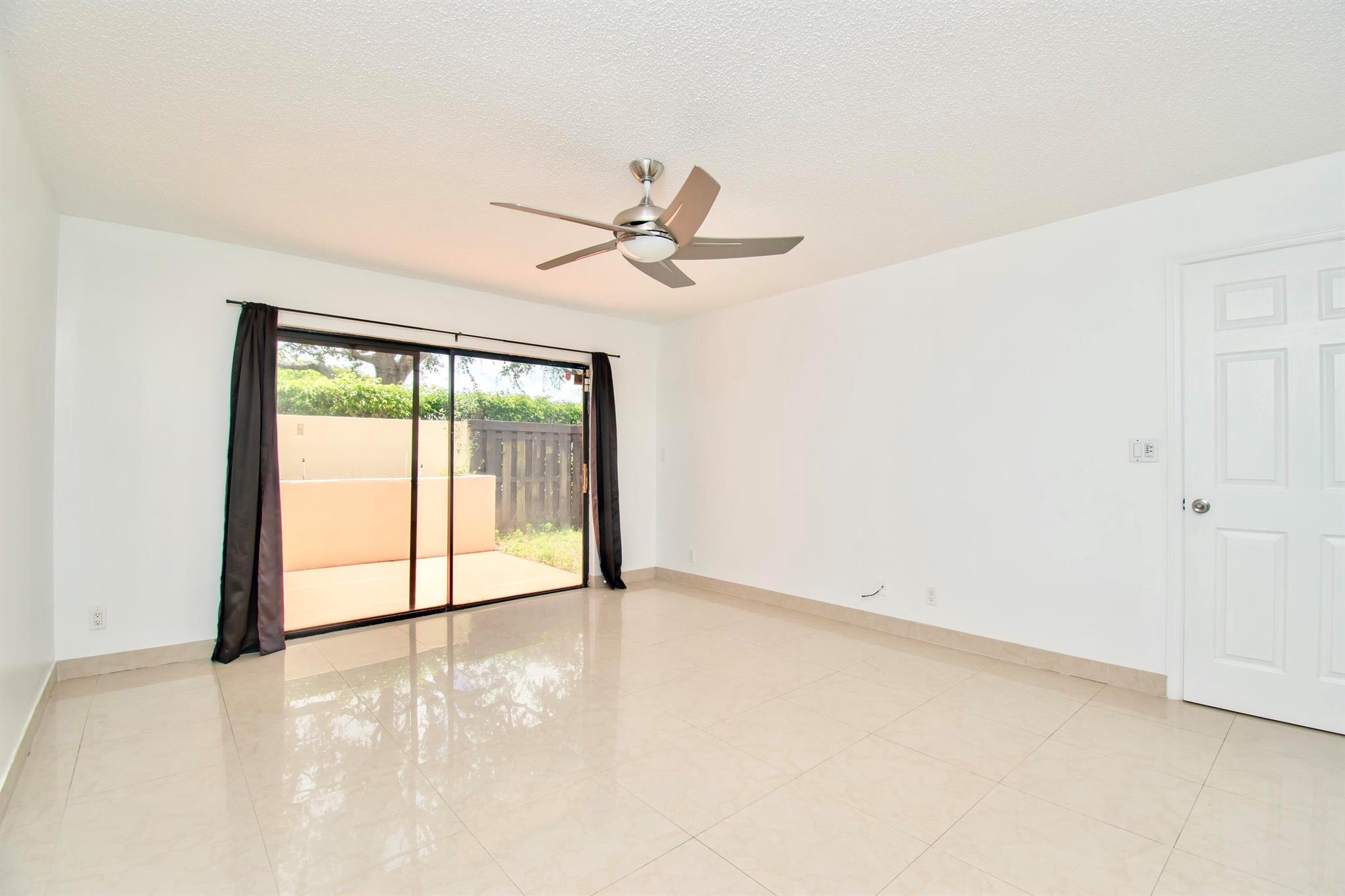 SAN SIMEON - Residential Lease