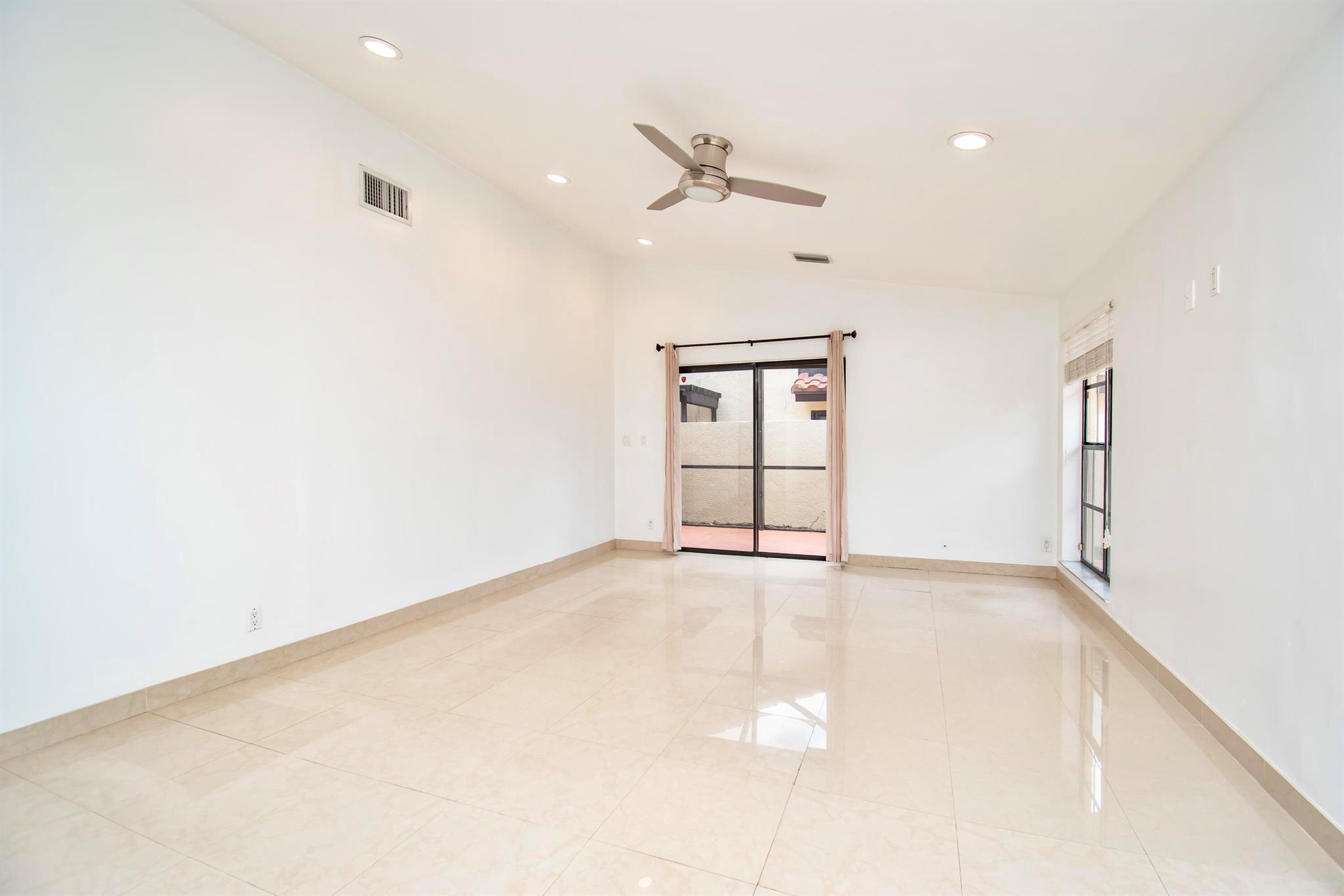 SAN SIMEON - Residential Lease