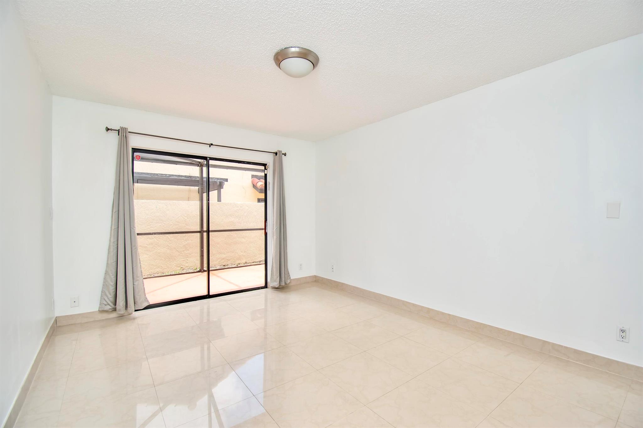 SAN SIMEON - Residential Lease