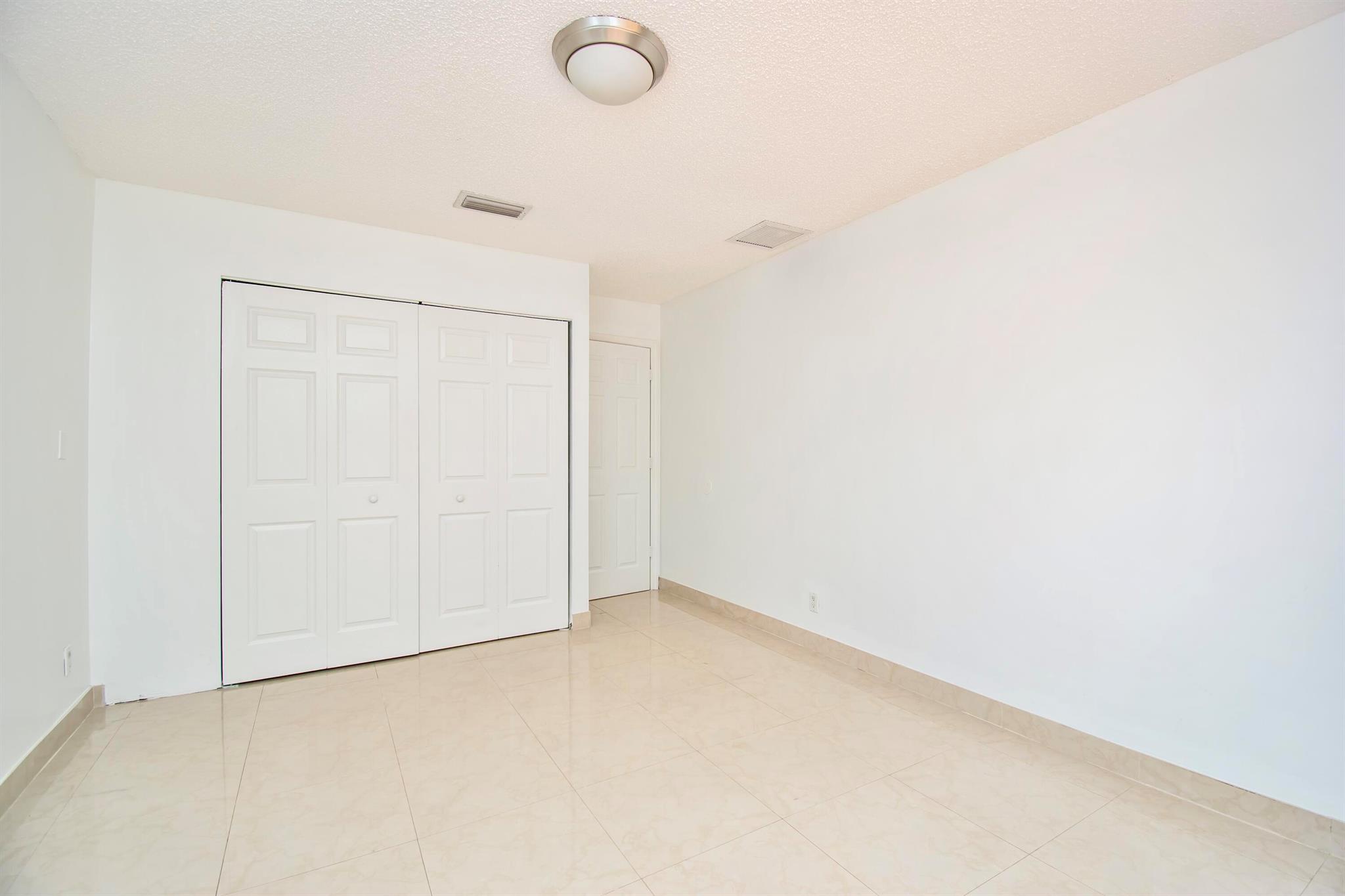 SAN SIMEON - Residential Lease