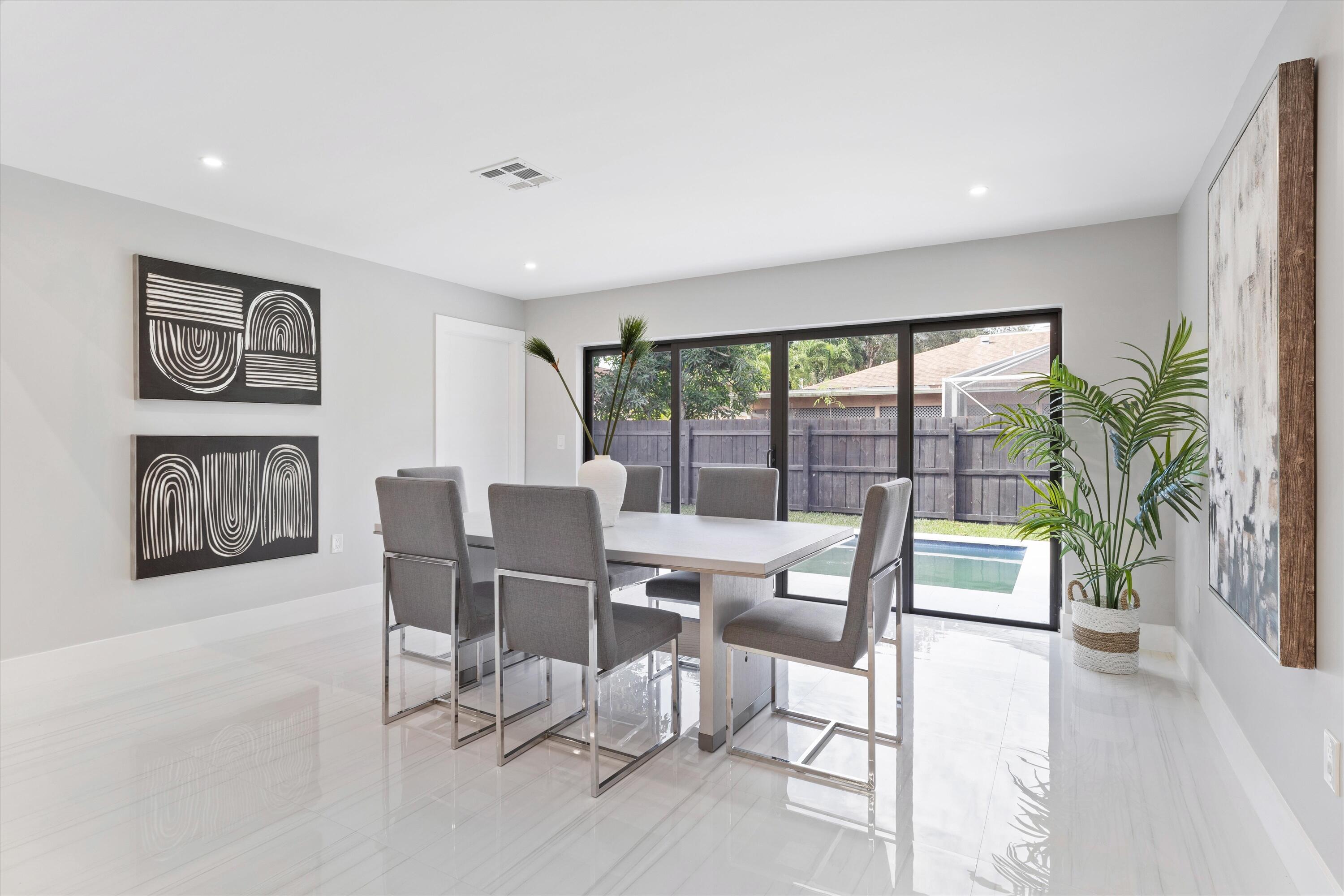 COUNTRY SEC 2 - Residential