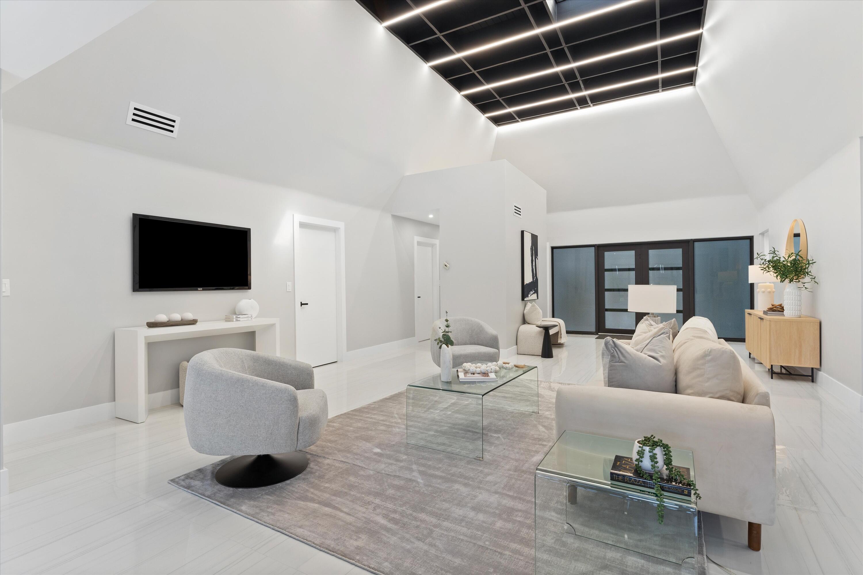 COUNTRY SEC 2 - Residential