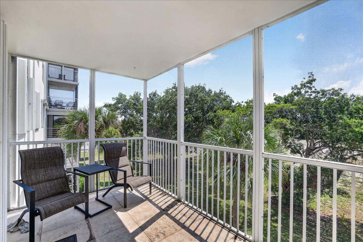 BOCA TEECA CONDO 4 - Residential
